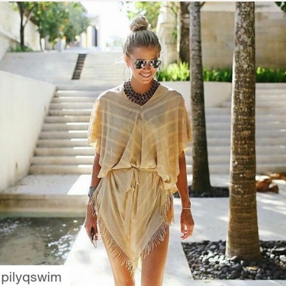 NWT PilyQ Black Posh Riviera Poncho M/L - Picture 12 of 16